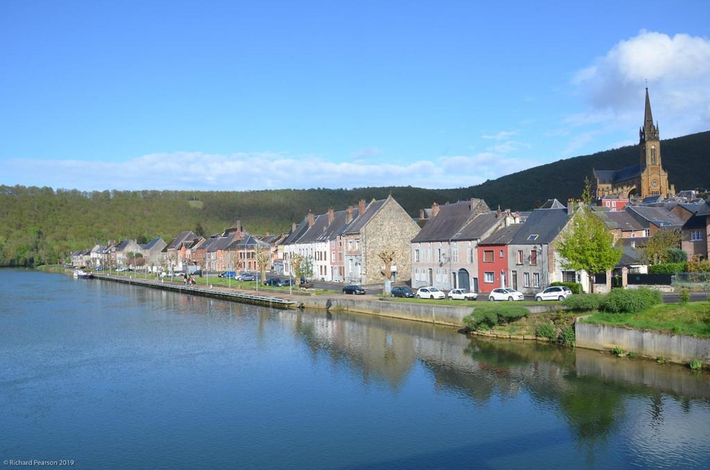 Gite D L'Ardoise Prive Fumay Exterior photo
